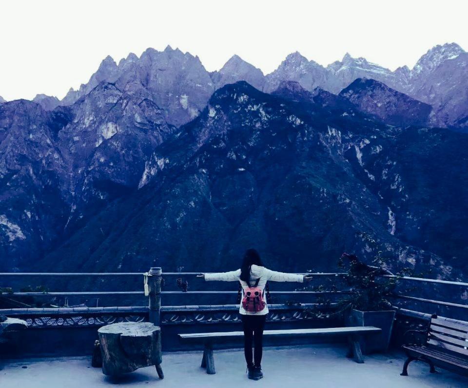 Tiger Leaping Gorge Tea Horse Gasthaus Shangri-La Bagian luar foto